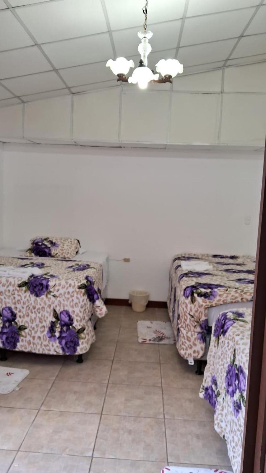 Hotel Kamelot Parque Central Quetzaltenango Exteriör bild