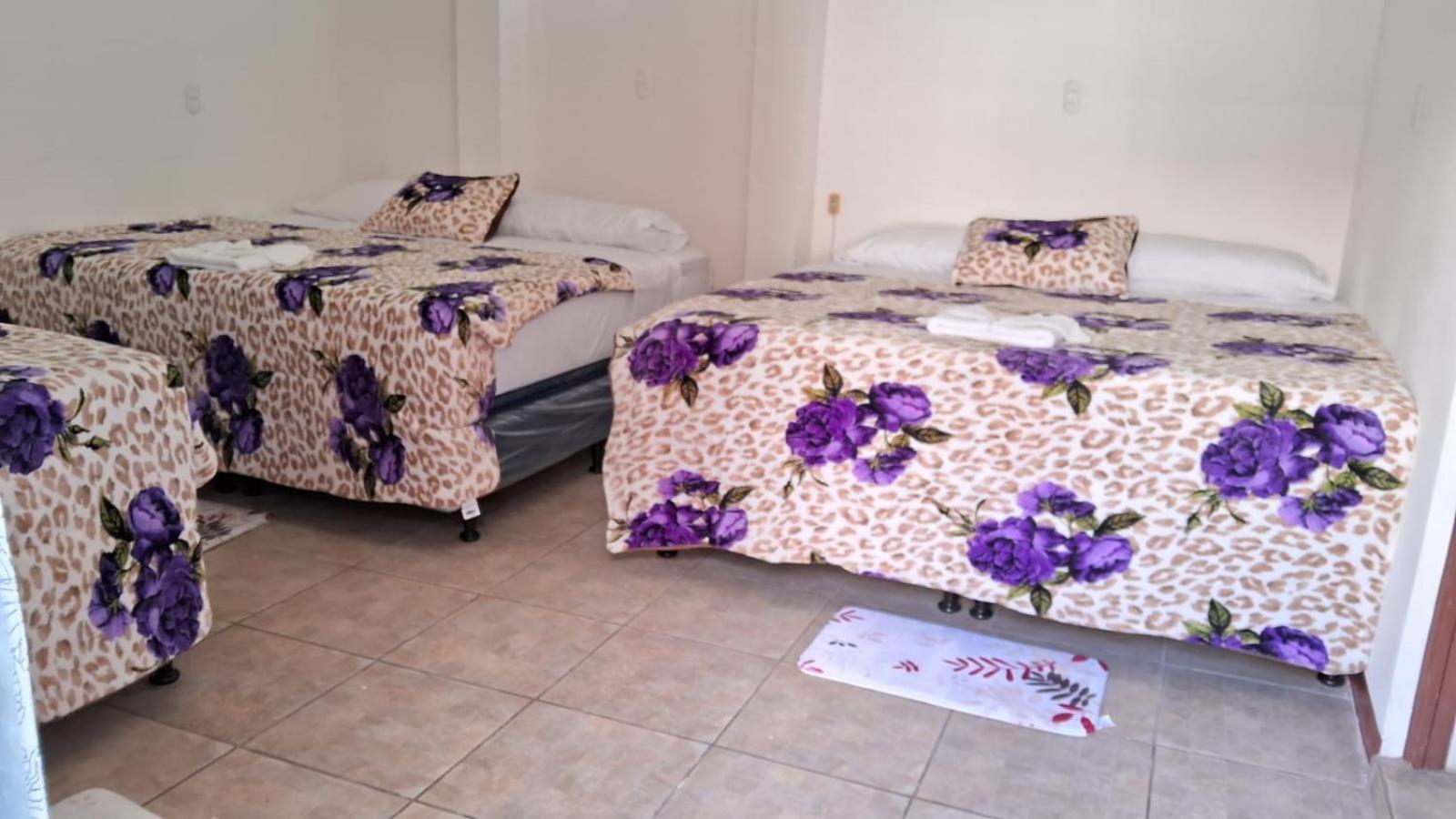 Hotel Kamelot Parque Central Quetzaltenango Exteriör bild